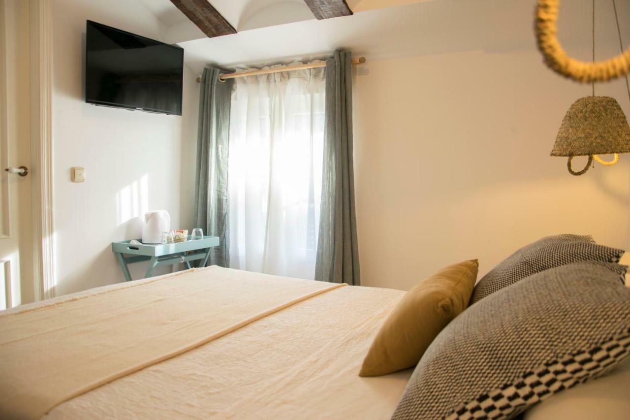 Hotel Mariantonia Chiclana de la Frontera Bagian luar foto