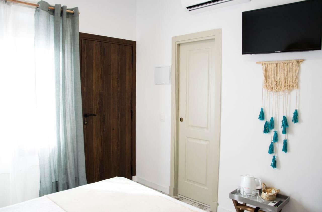 Hotel Mariantonia Chiclana de la Frontera Bagian luar foto